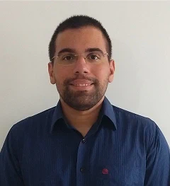 S&aacute;vio Freire